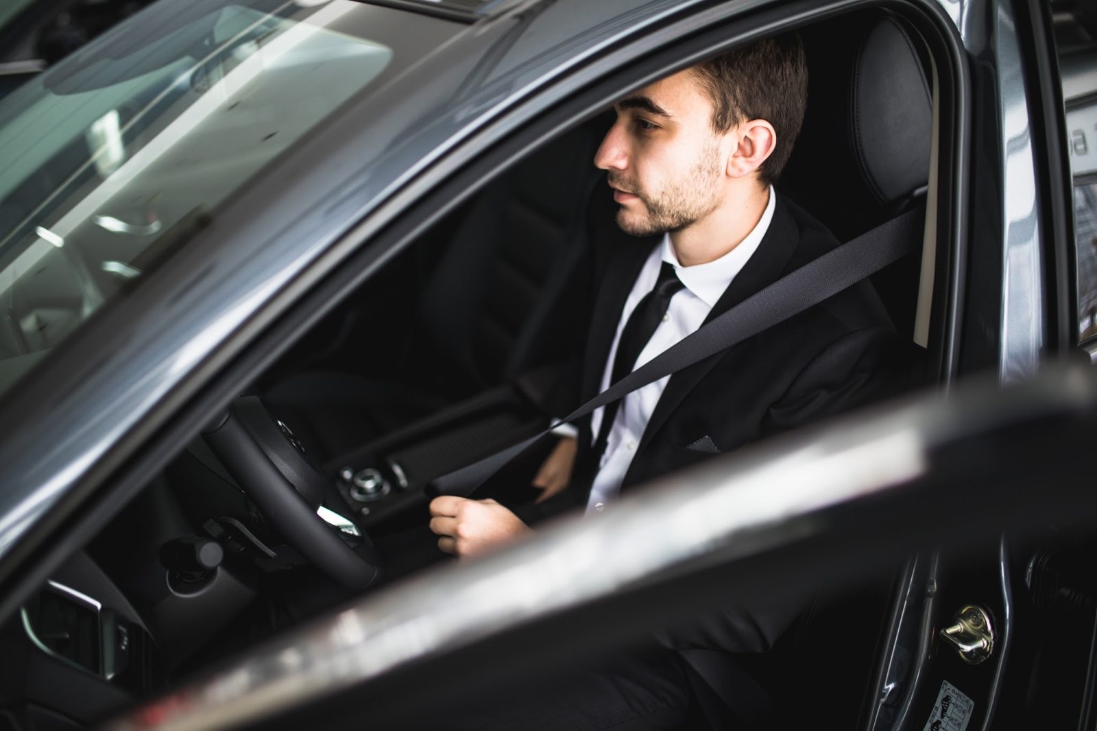 Why You Should Consider Corporate Car Leasing